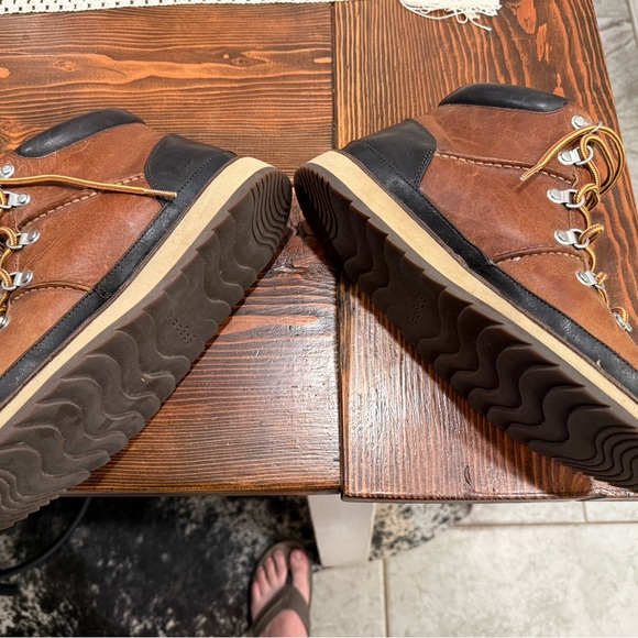 Sperry Tan Leather Lace-Up Boots - Picture 3 of 7